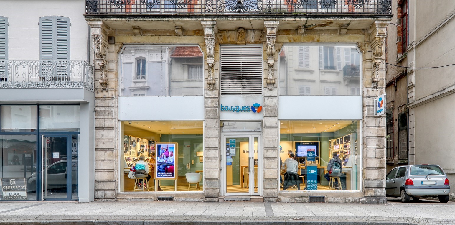 MONTLUCON